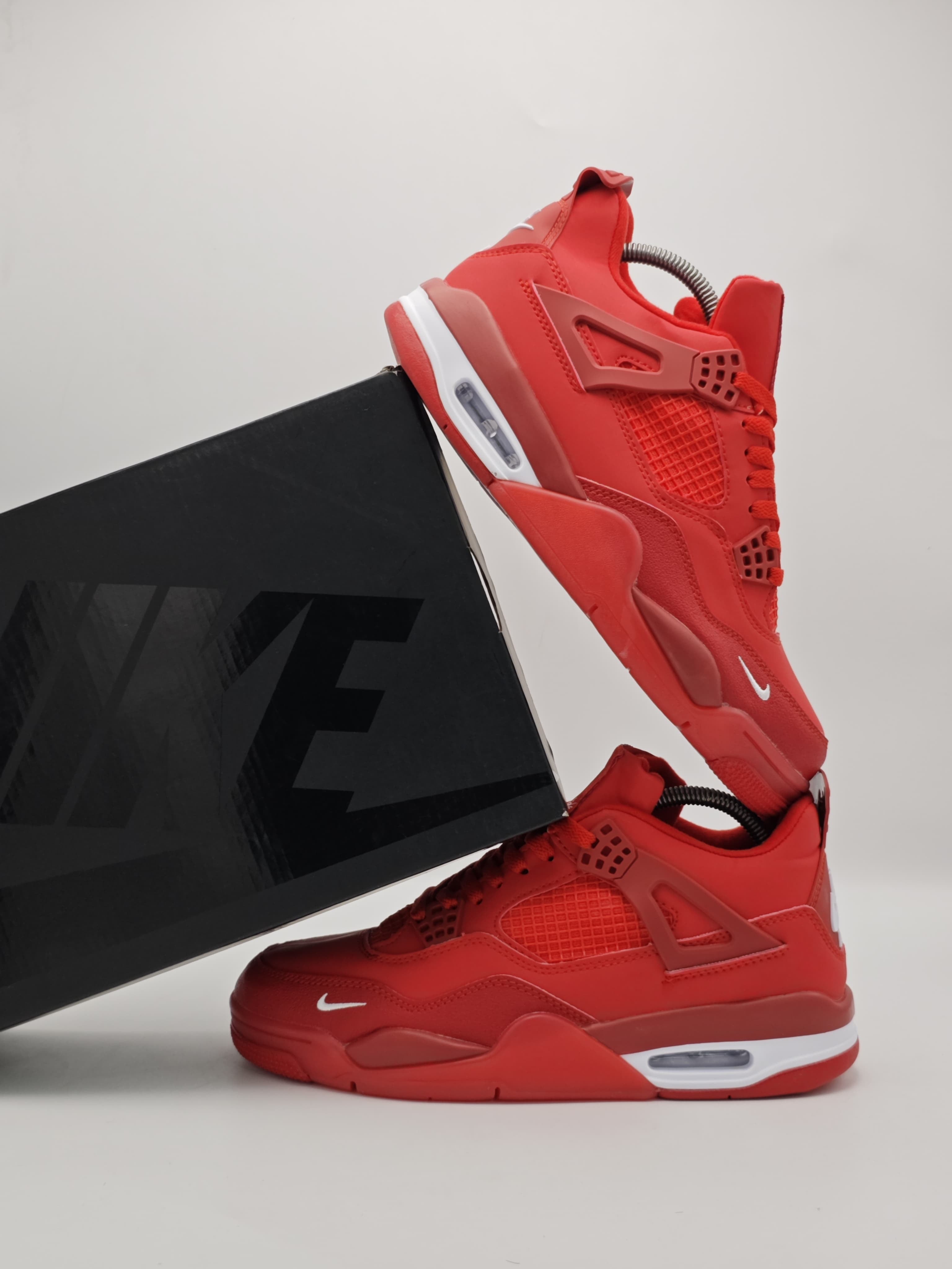 Jordan Retro 4 Red Thunder