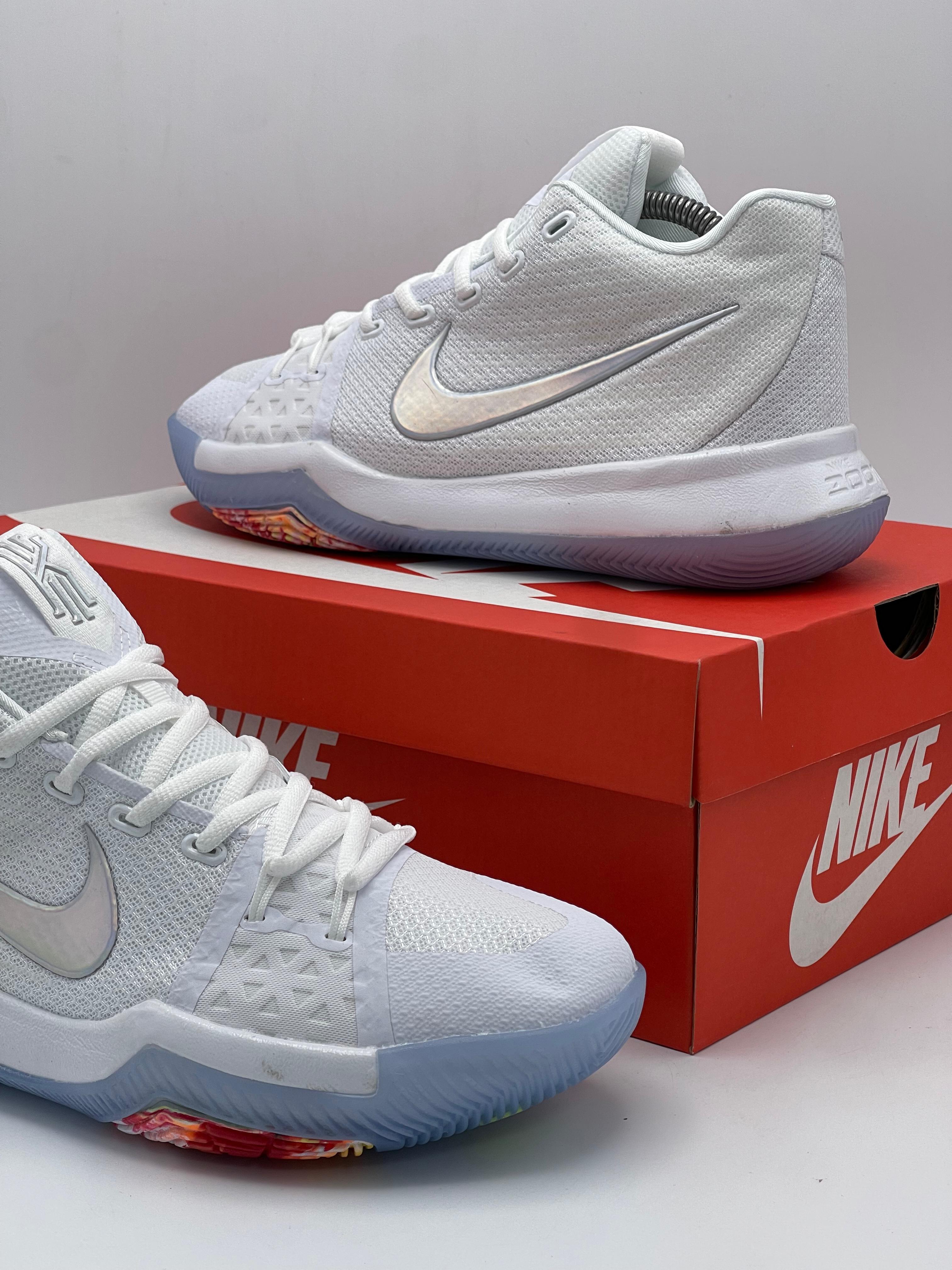 Nike Kyrie Flytrap IV "White/Metallic Silver"