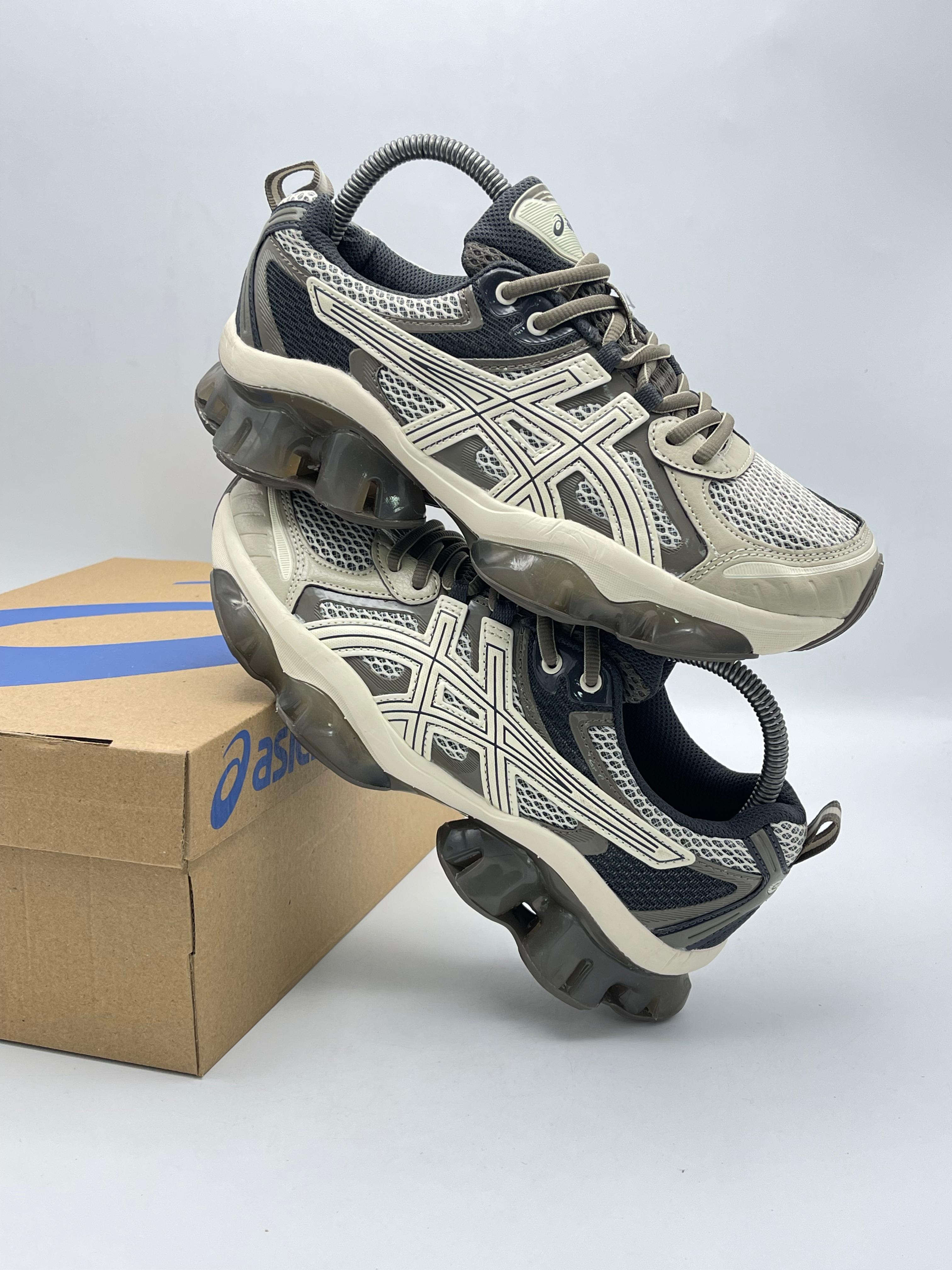 Asics Gel-Quantum 360 Beige/Gris