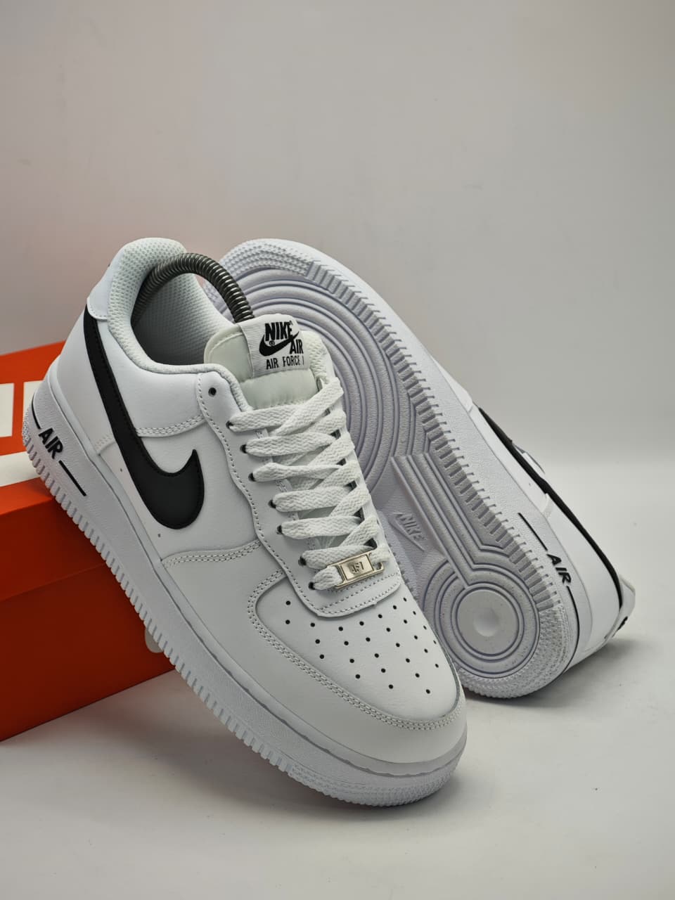 Nike Air Force 1 Low White Black