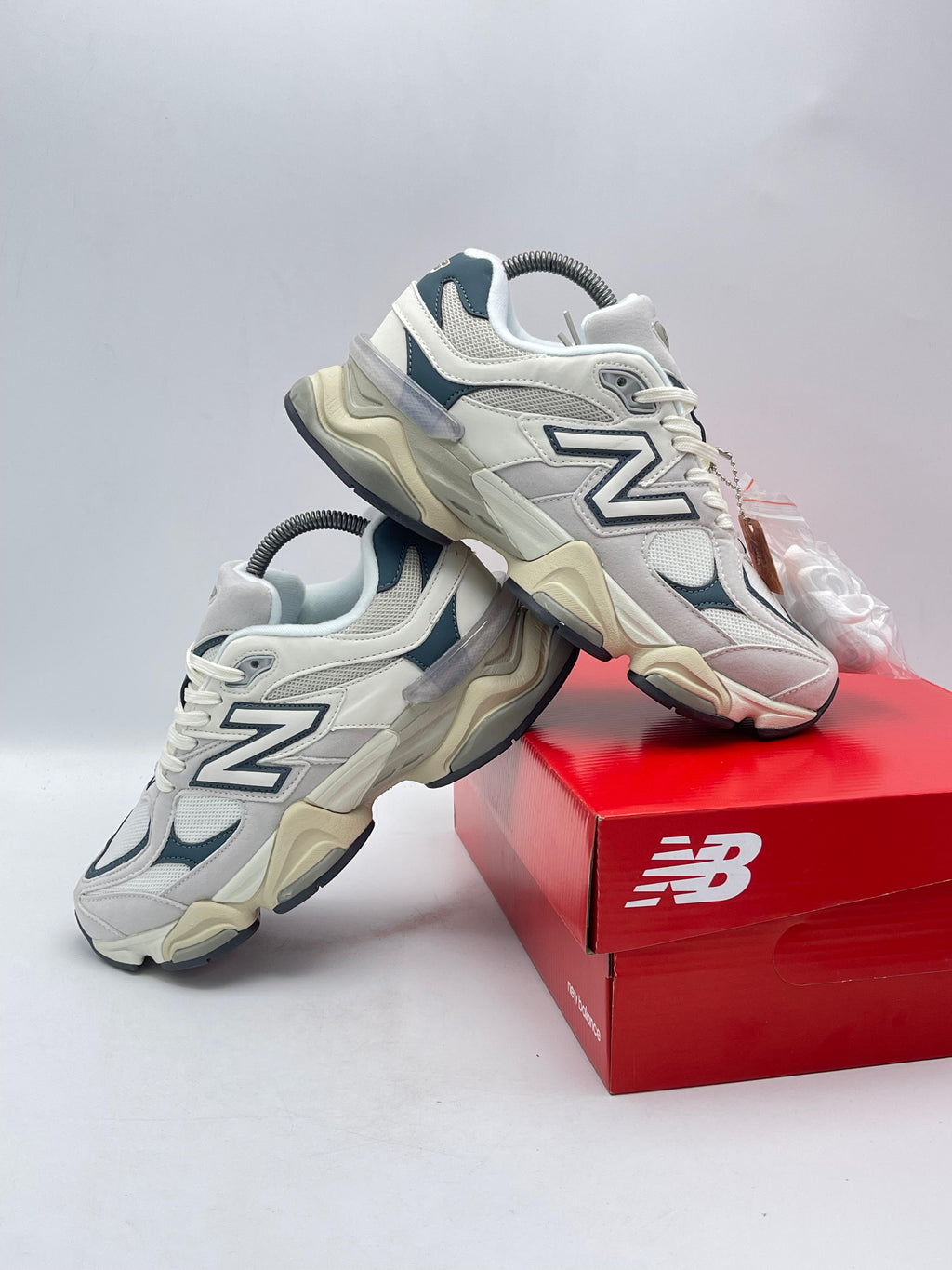 New Balance 9060 White Grey