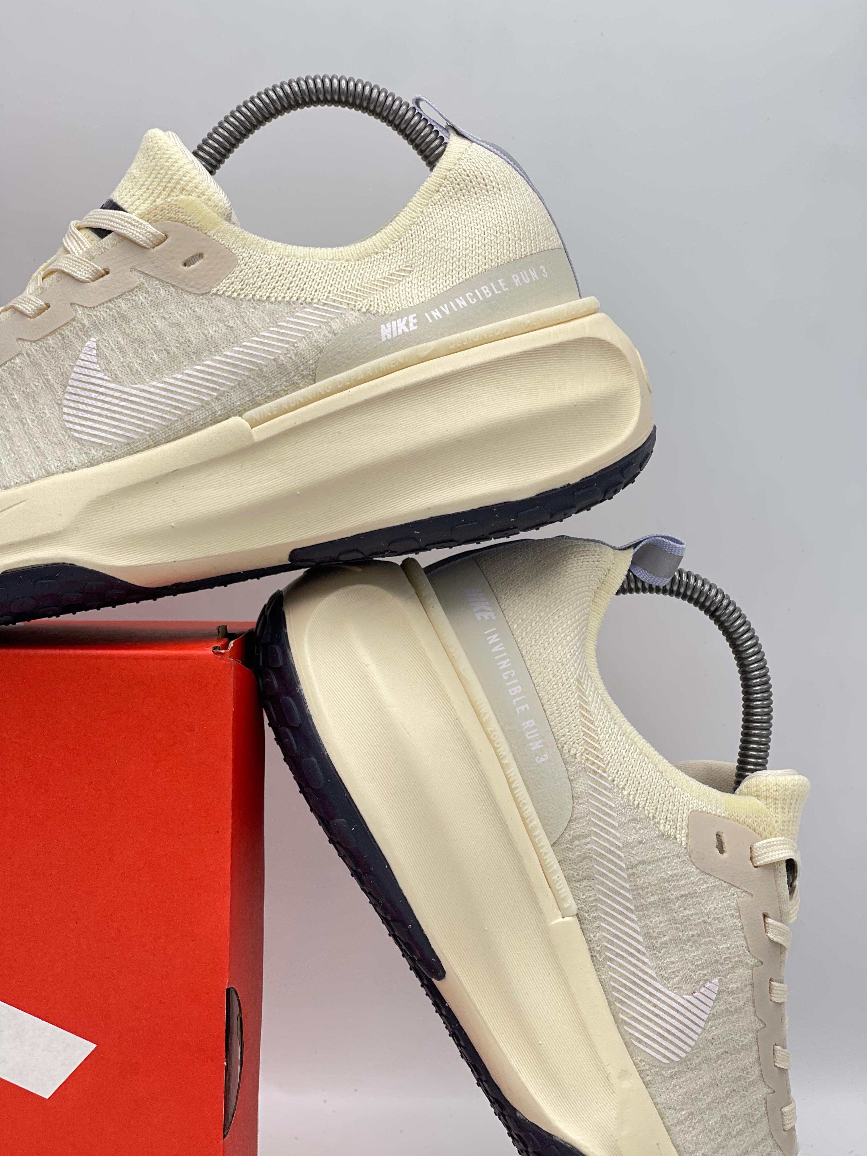 Nike Invincible Run Flyknit 3 Sail