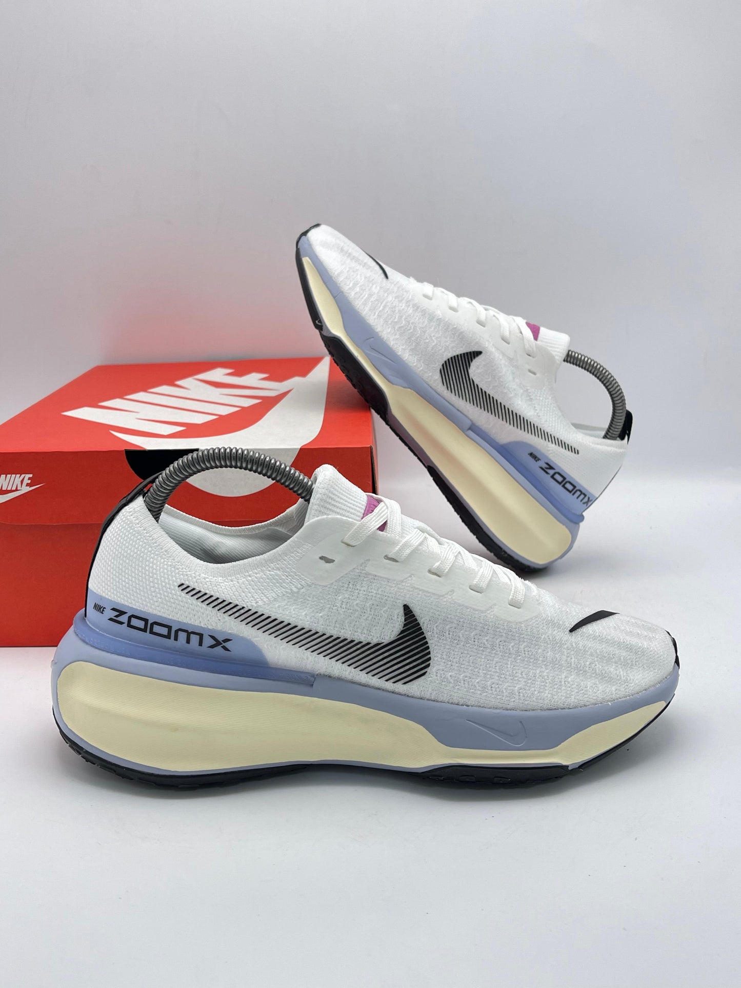 Nike ZoomX Vaporfly White Black