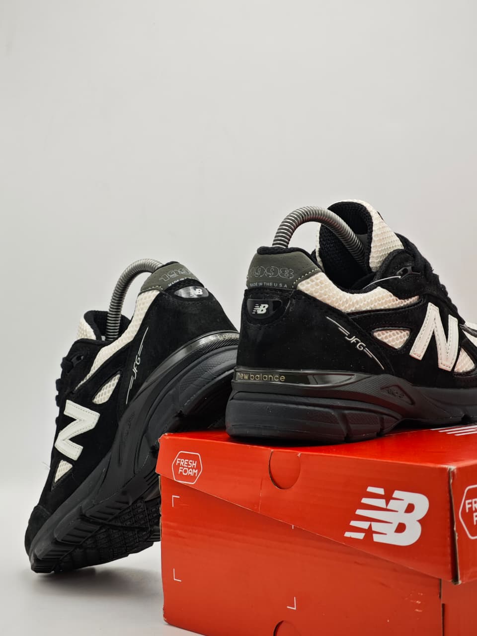 New Balance 990 Black/White
