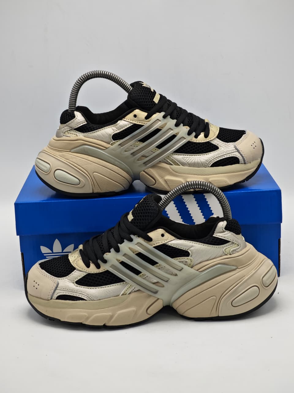 Adidas Orketro Black Cream