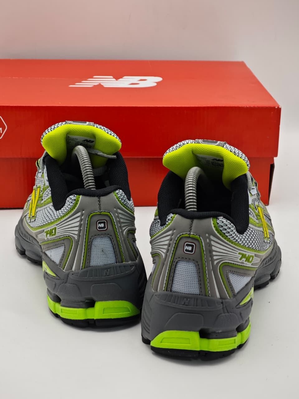 New Balance 740 Grey/Yellow