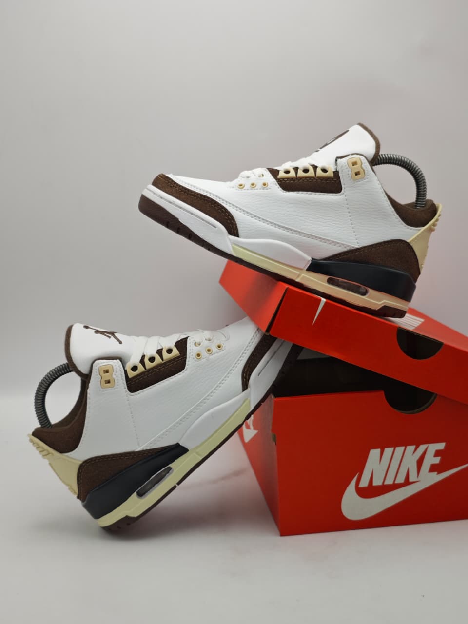 Air Jordan 3 Retro “Mocha”