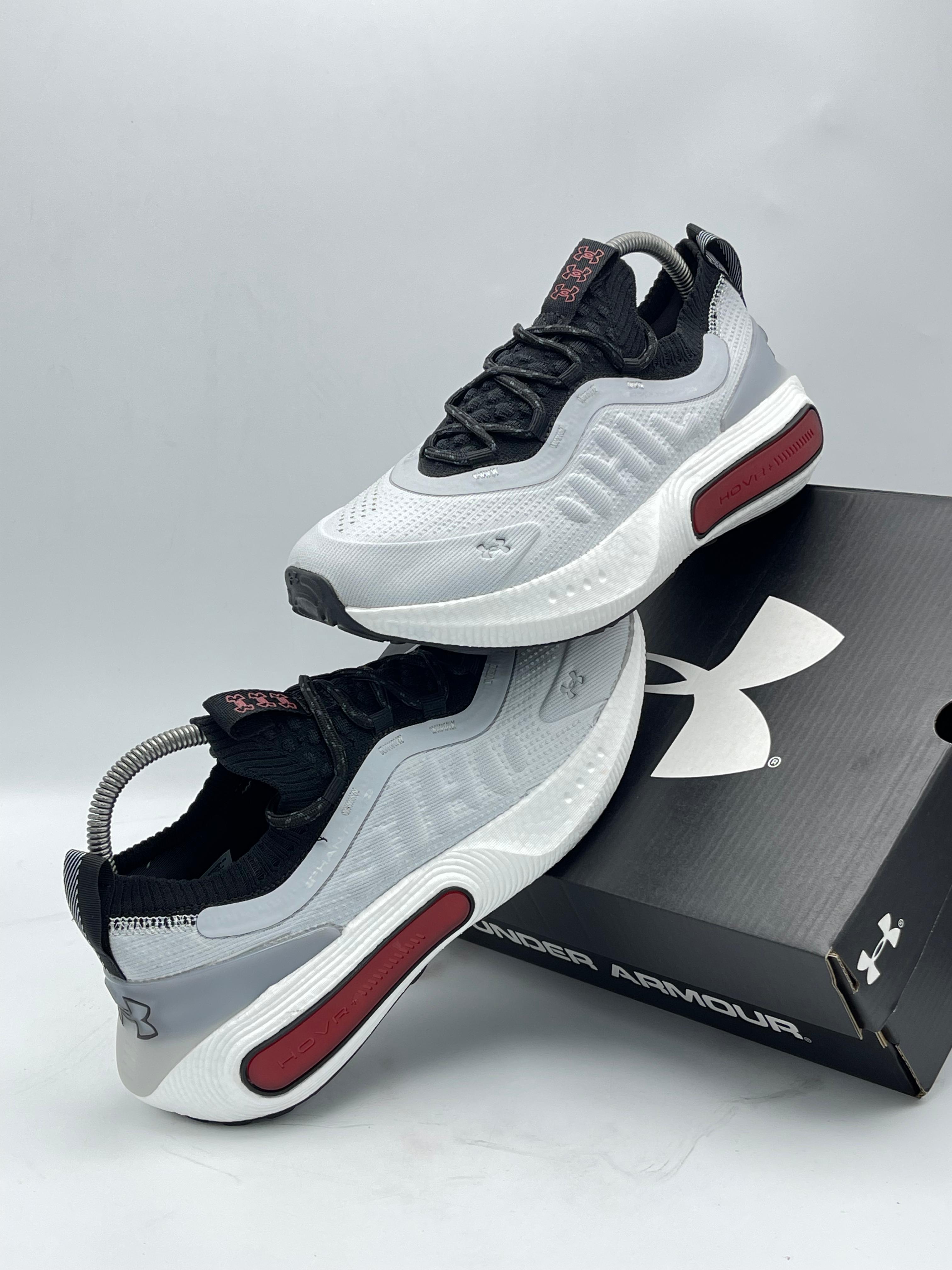 Under Armour HOVR Phantom 3