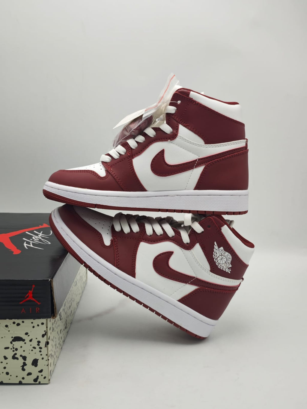 Jordan Retro 1 Bordeaux & White