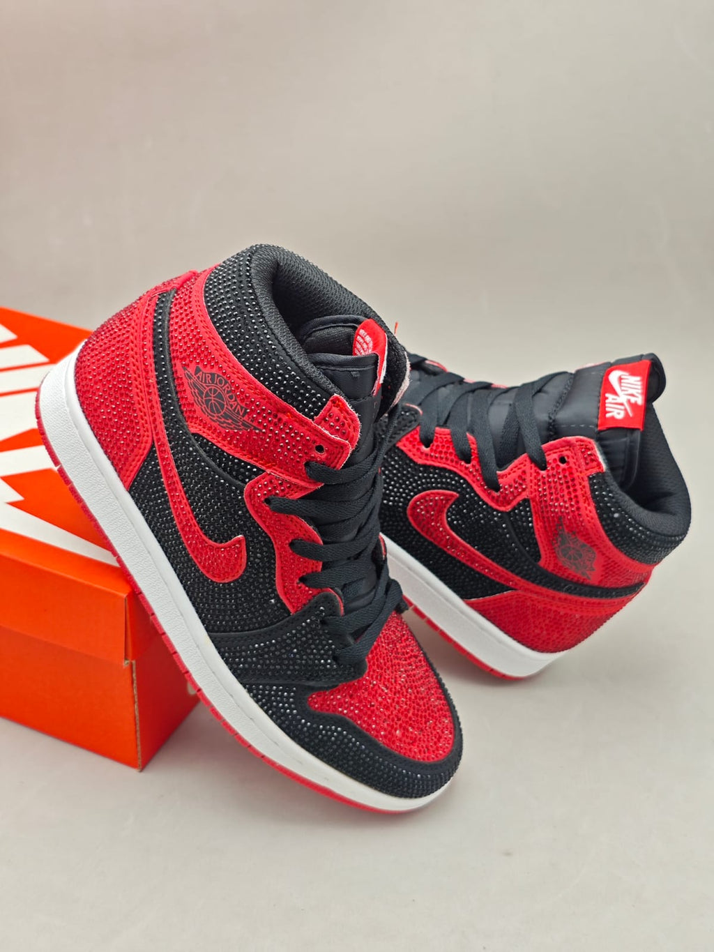 Jordan Retro 1 High “Bling Edition”