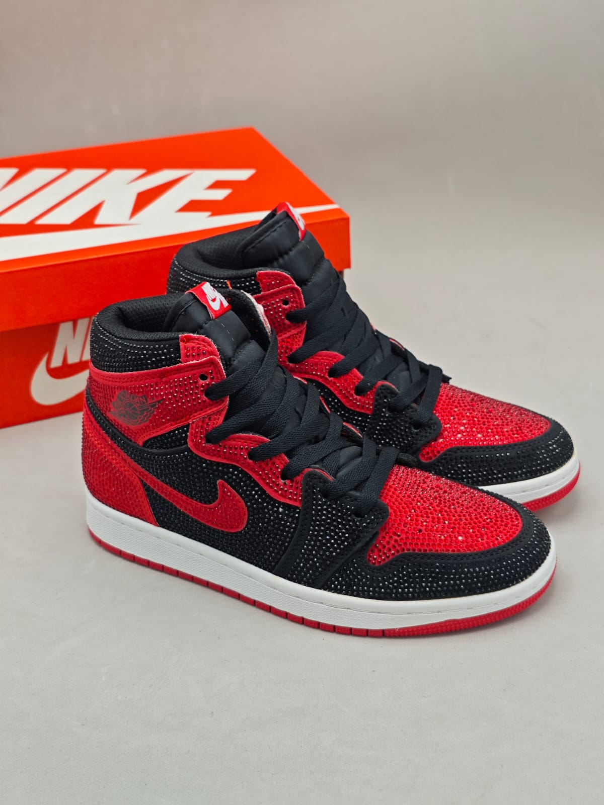 Jordan Retro 1 High “Bling Edition”