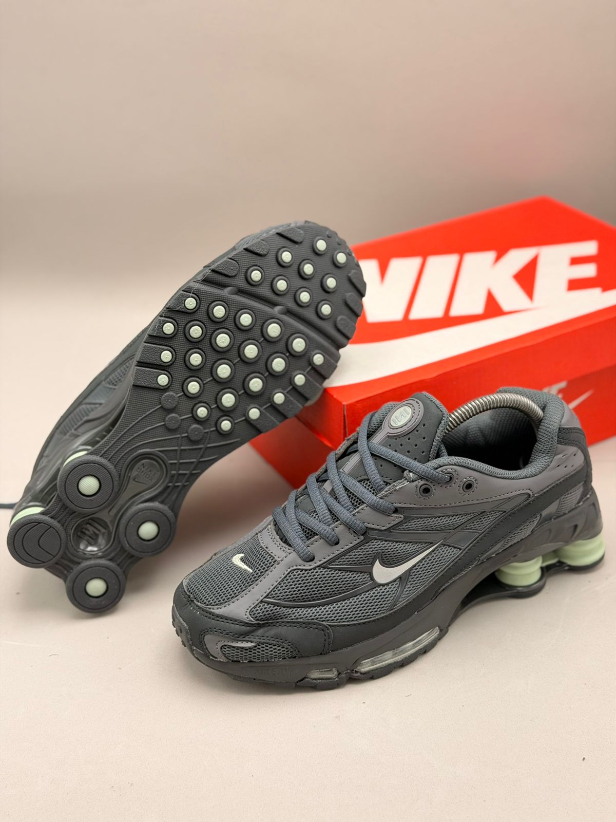 Nike Air Max Plus TN Shox