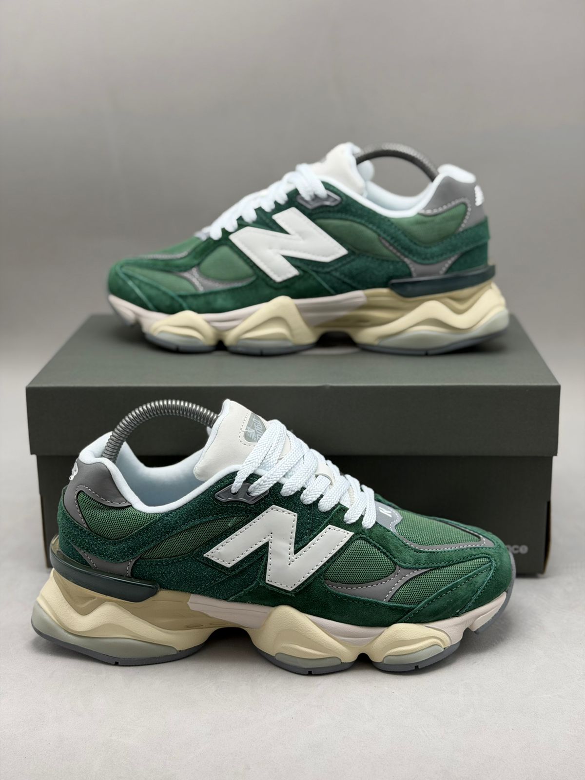 New Balance 9060