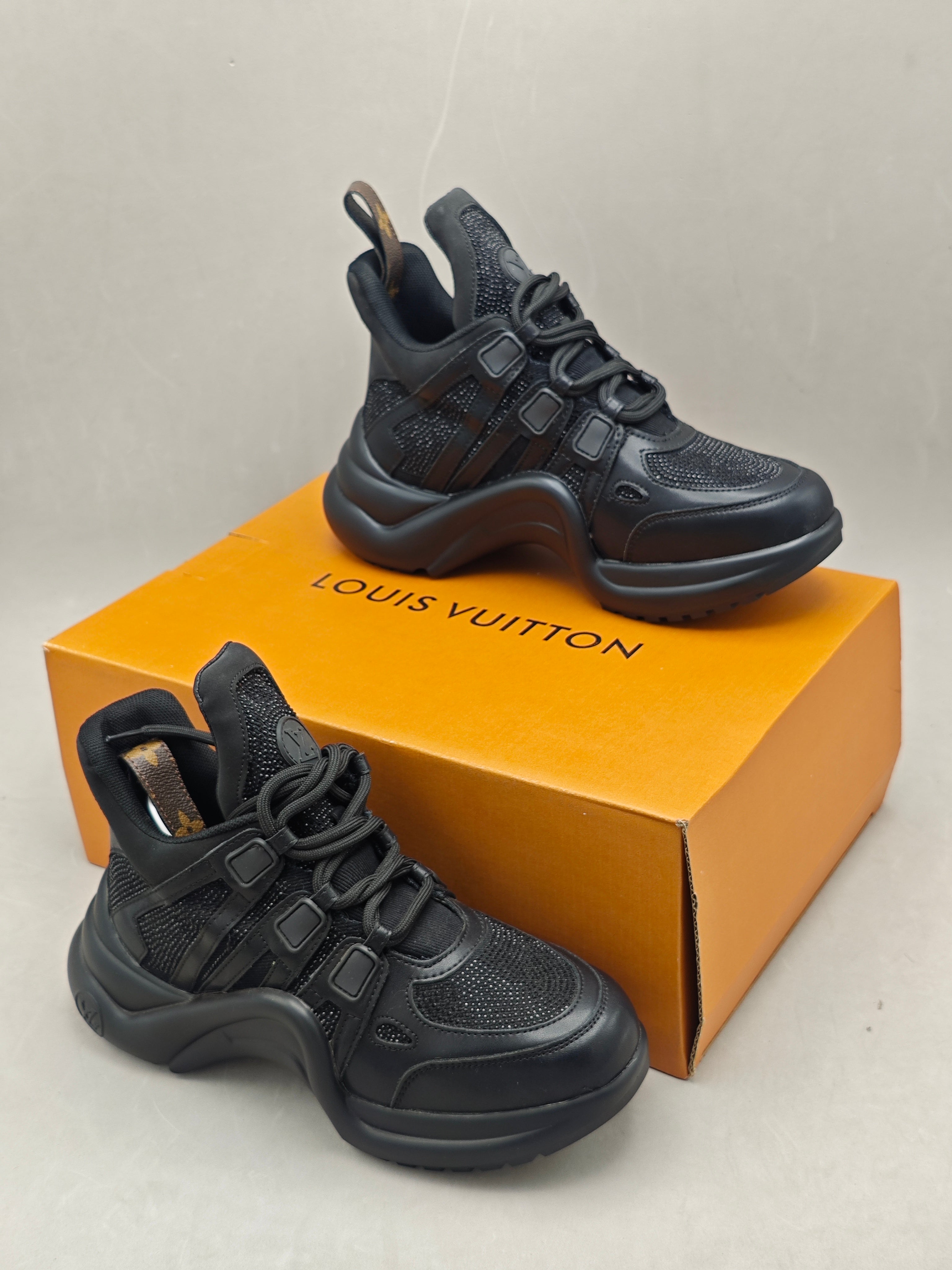 Louis Vuitton Archlight