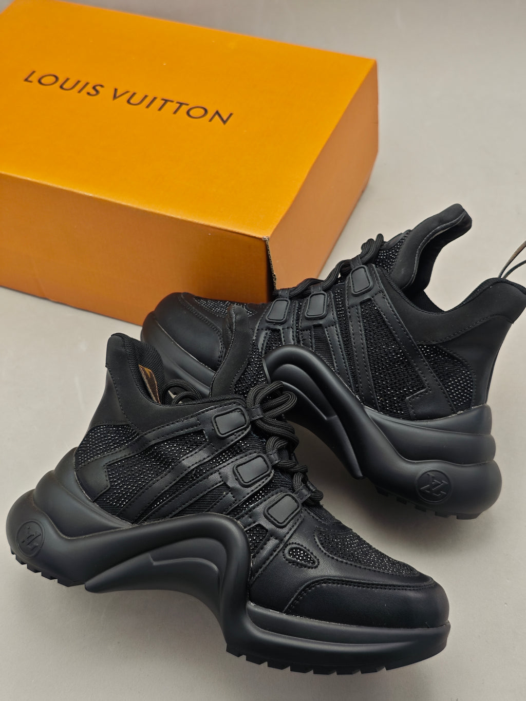 Louis Vuitton Archlight