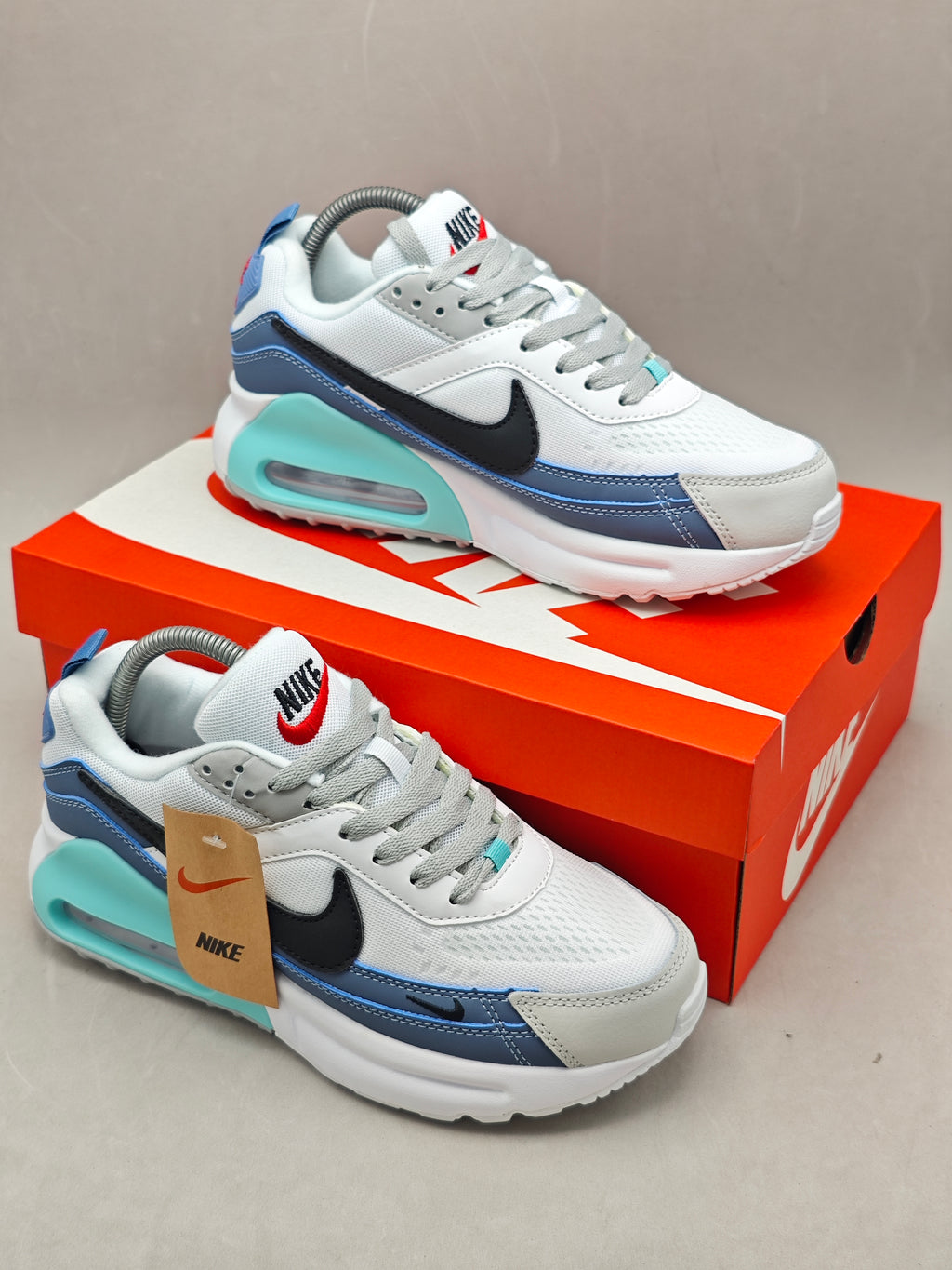 Nike Air Max Dawn