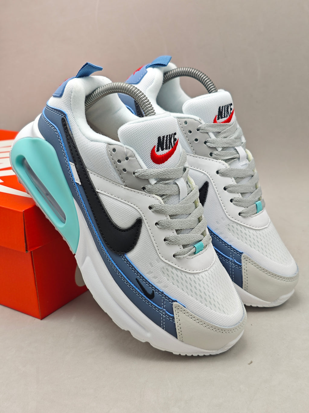 Nike Air Max Dawn