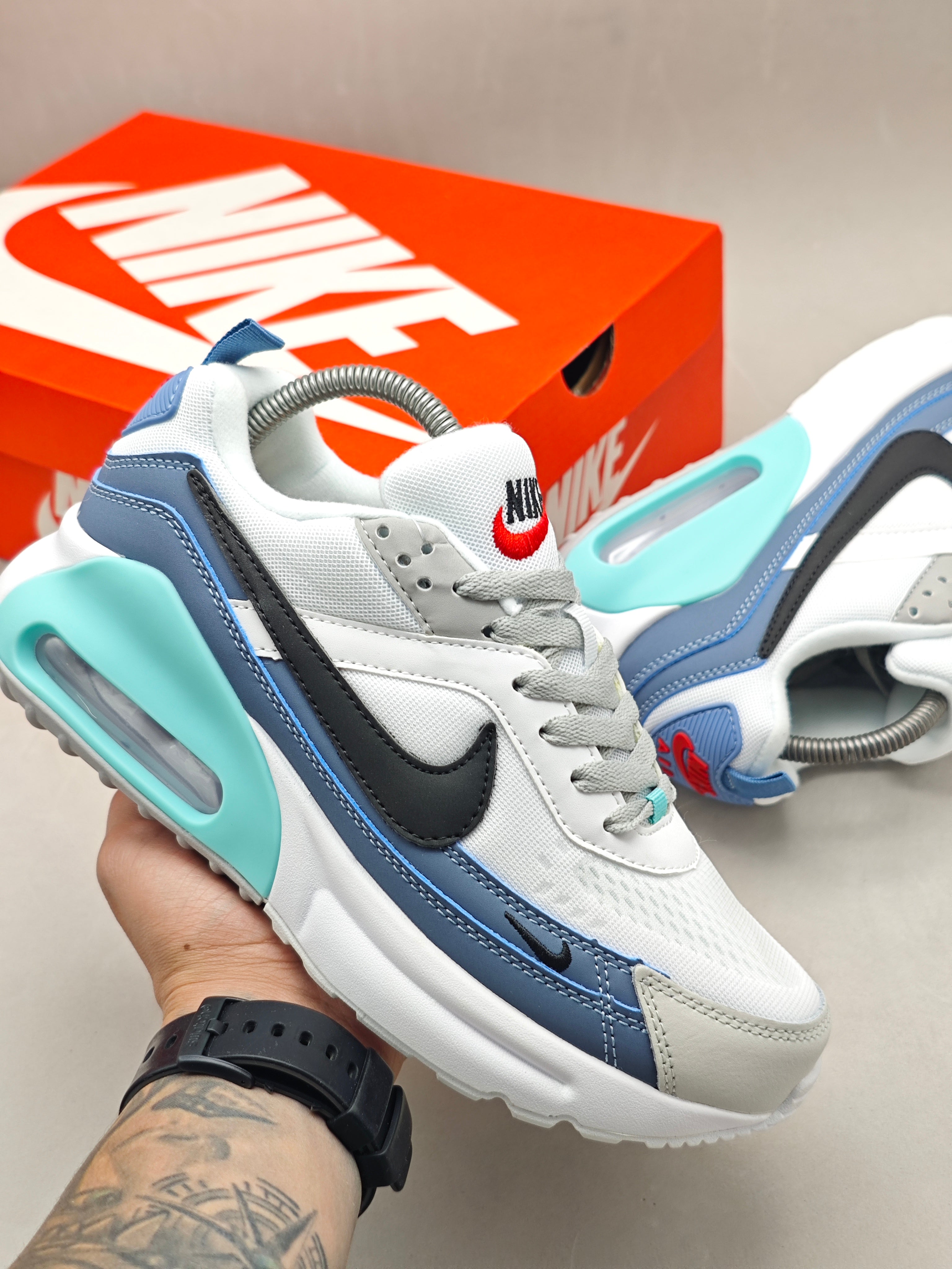 Nike Air Max Dawn