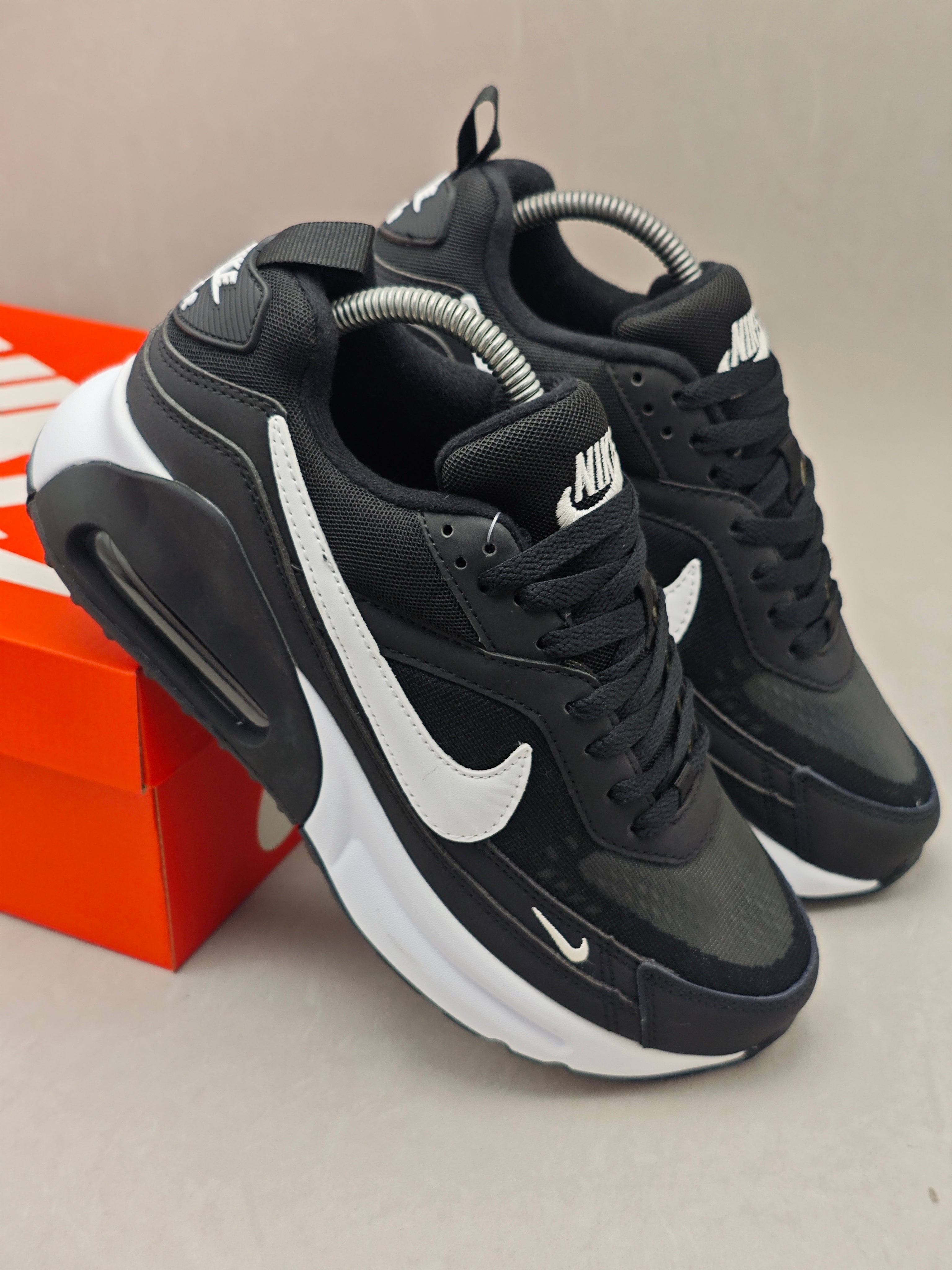 Nike Air Max Dawn