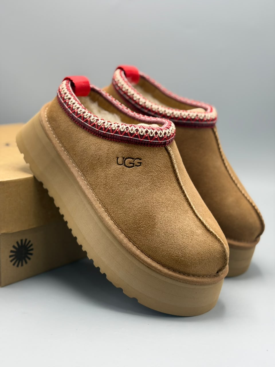 UGG