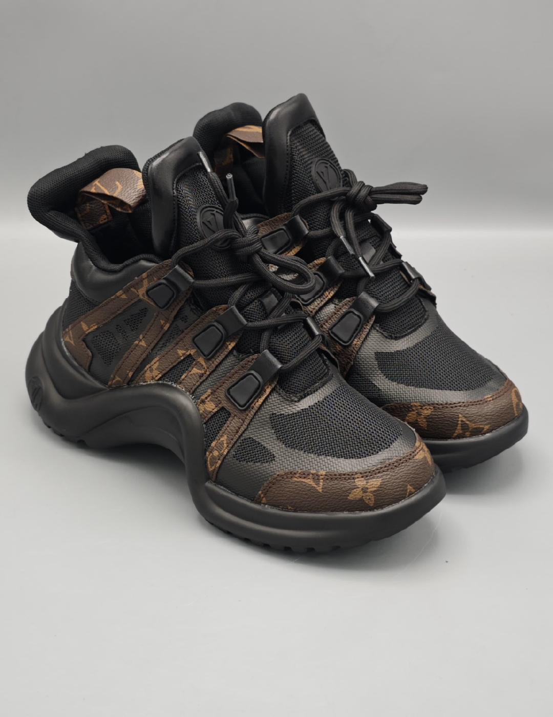 Louis Vuitton Archlight