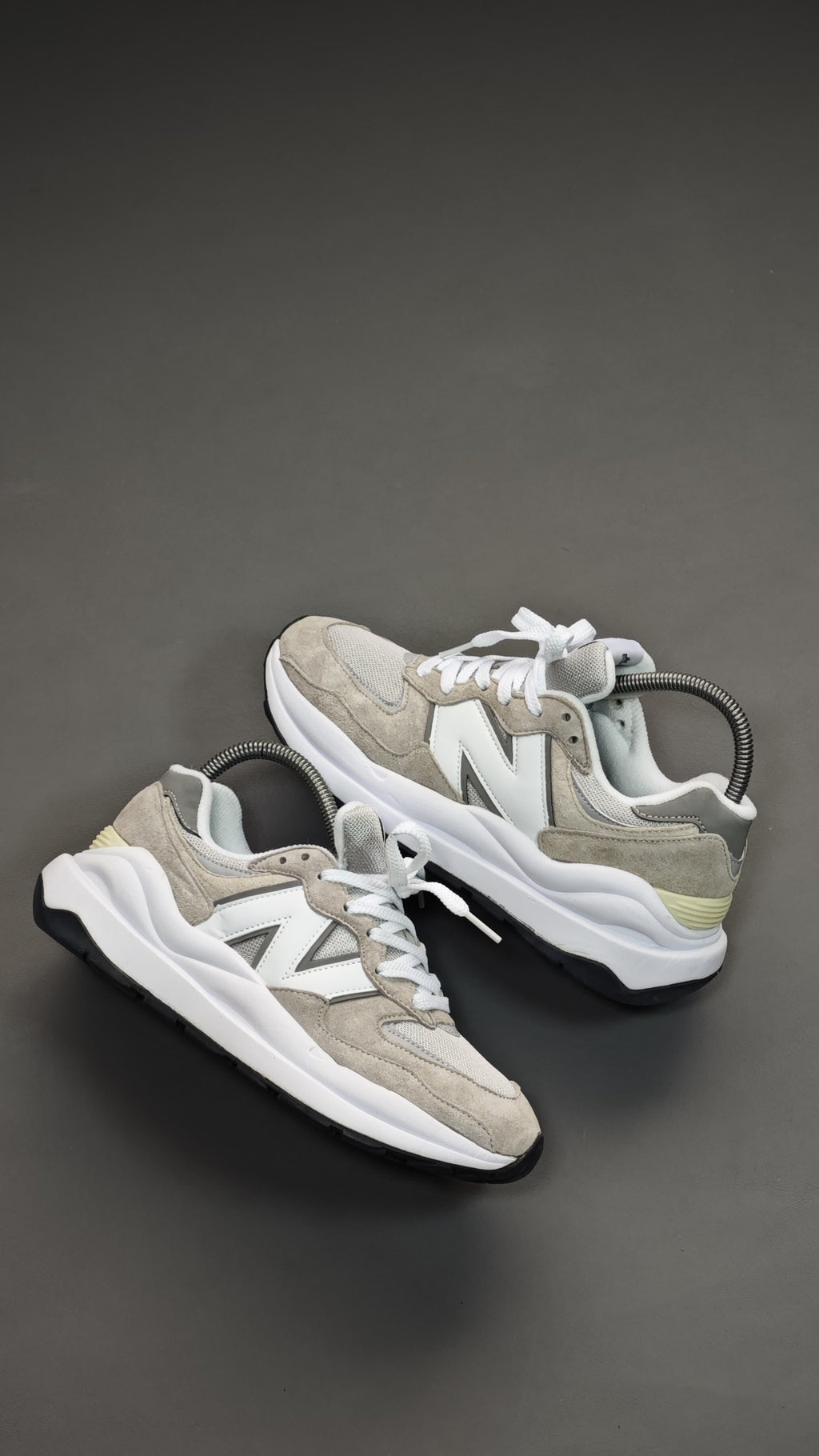 New Balance 5740
