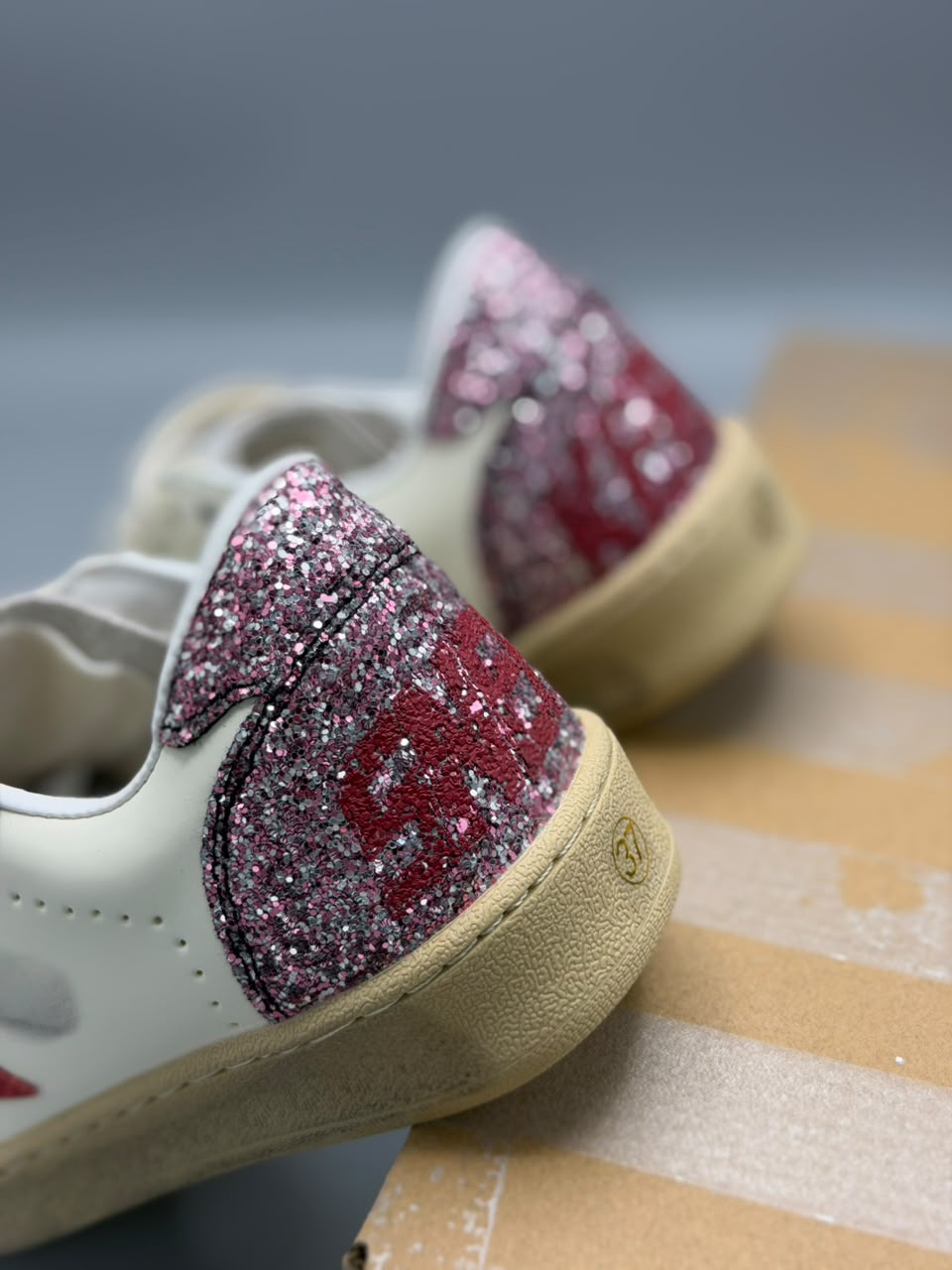 Golden Goose Ball Star "Red Glitter"