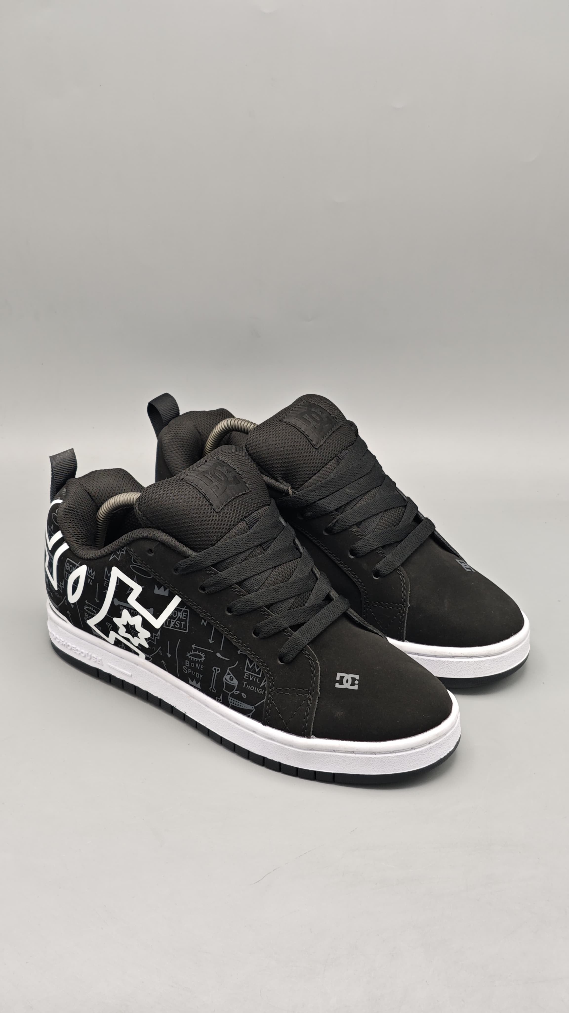 Basquiat Court Gaffik