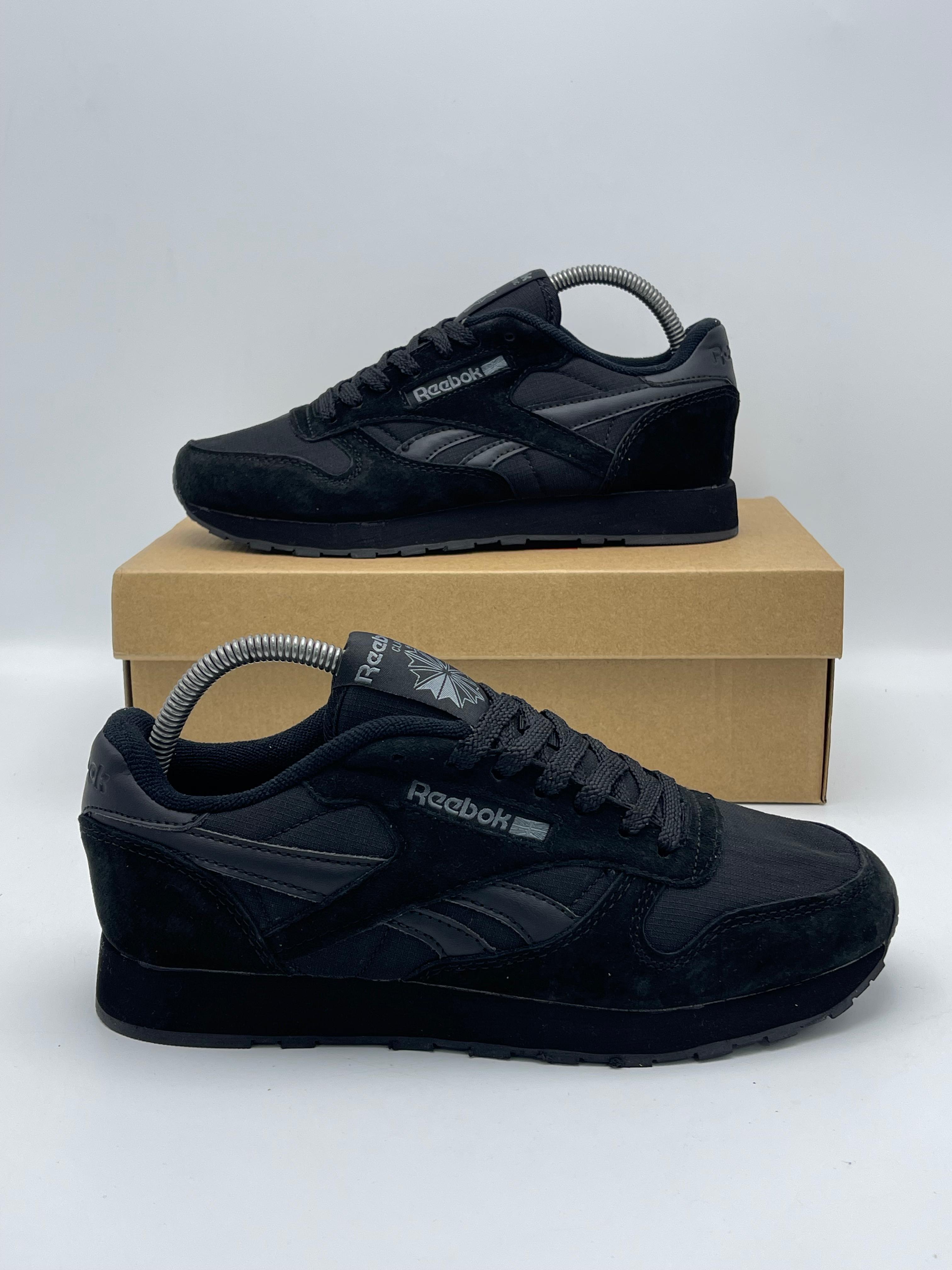 Reebok Classic Leather All Black