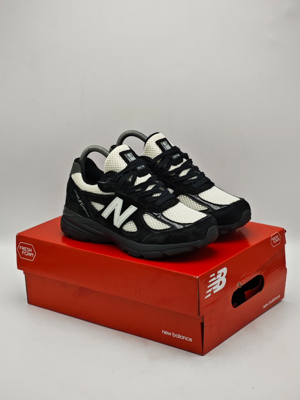 New Balance 990 Black/White