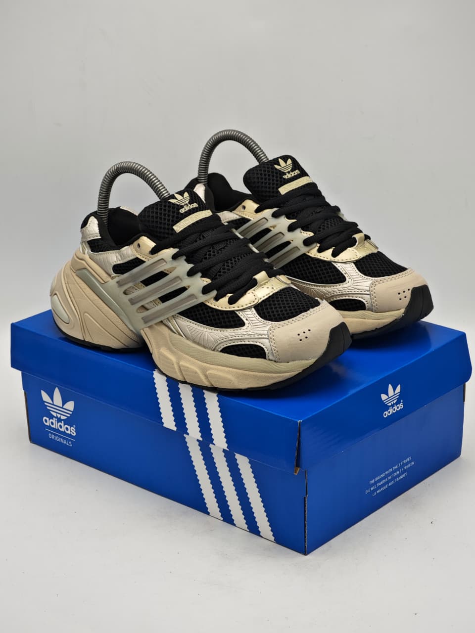 Adidas Orketro Black Cream