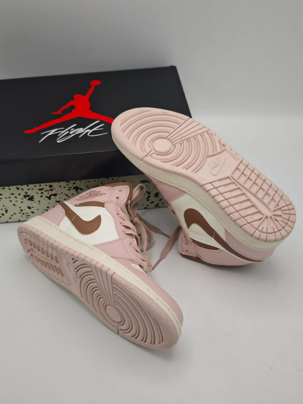 Jordan Retro 1 Mocha Rose