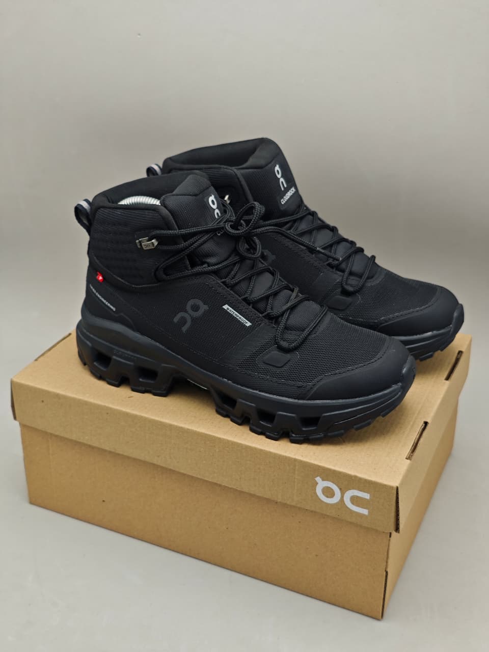 ON Cloud Waterproof