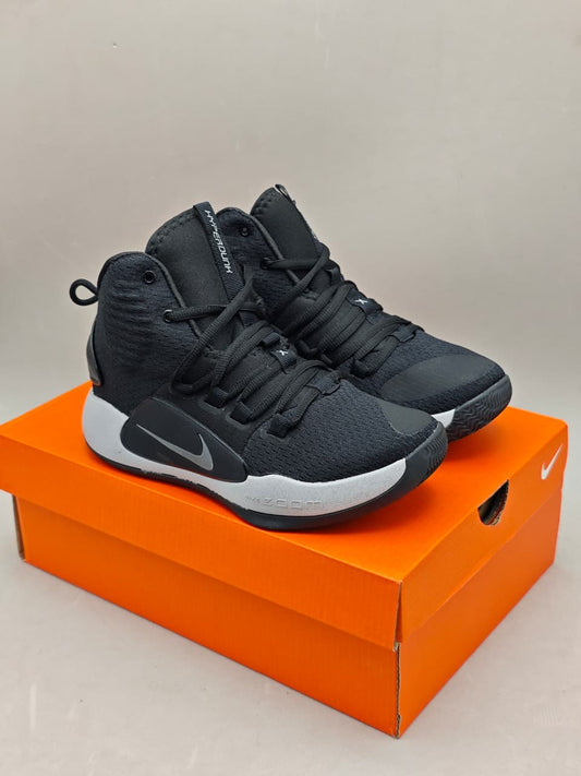 Nike Zoom Rev Black Edition