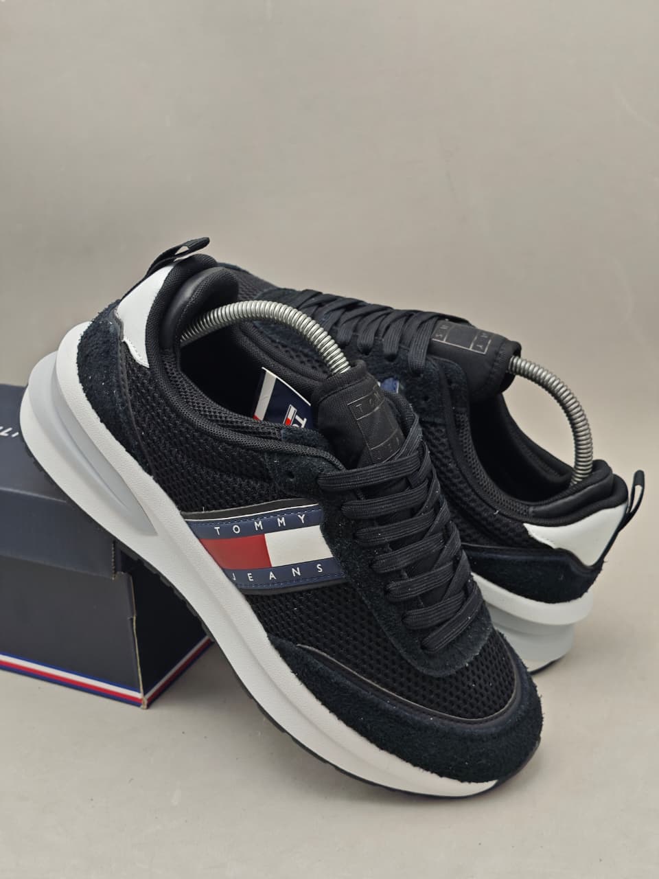Tommy Jeans Retro Black