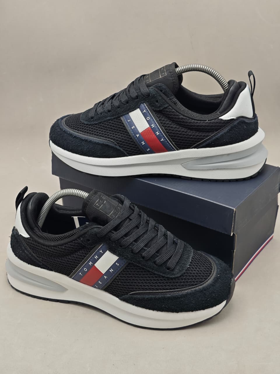Tommy Jeans Retro Black