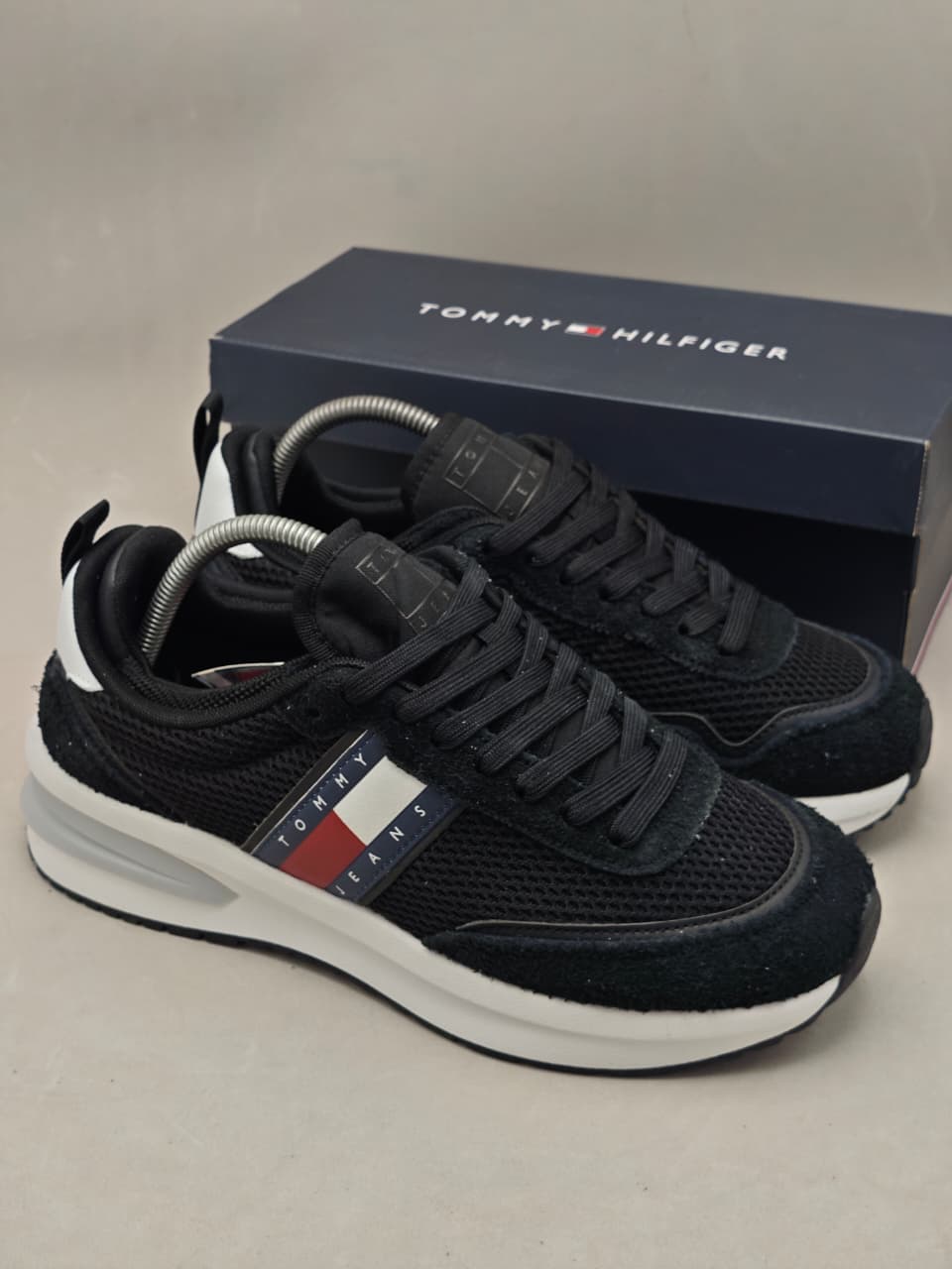 Tommy Jeans Retro Black