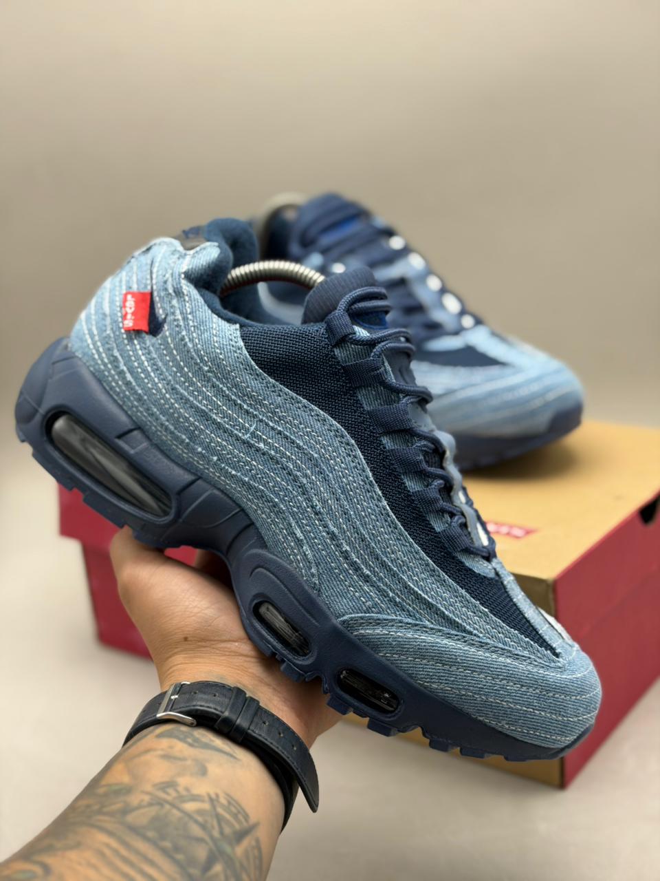 Nike Air Max 95 x Levi’s – Edición Denim Premium