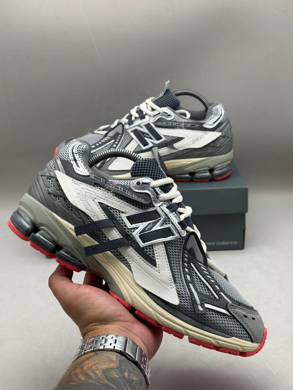New Balance 1906R