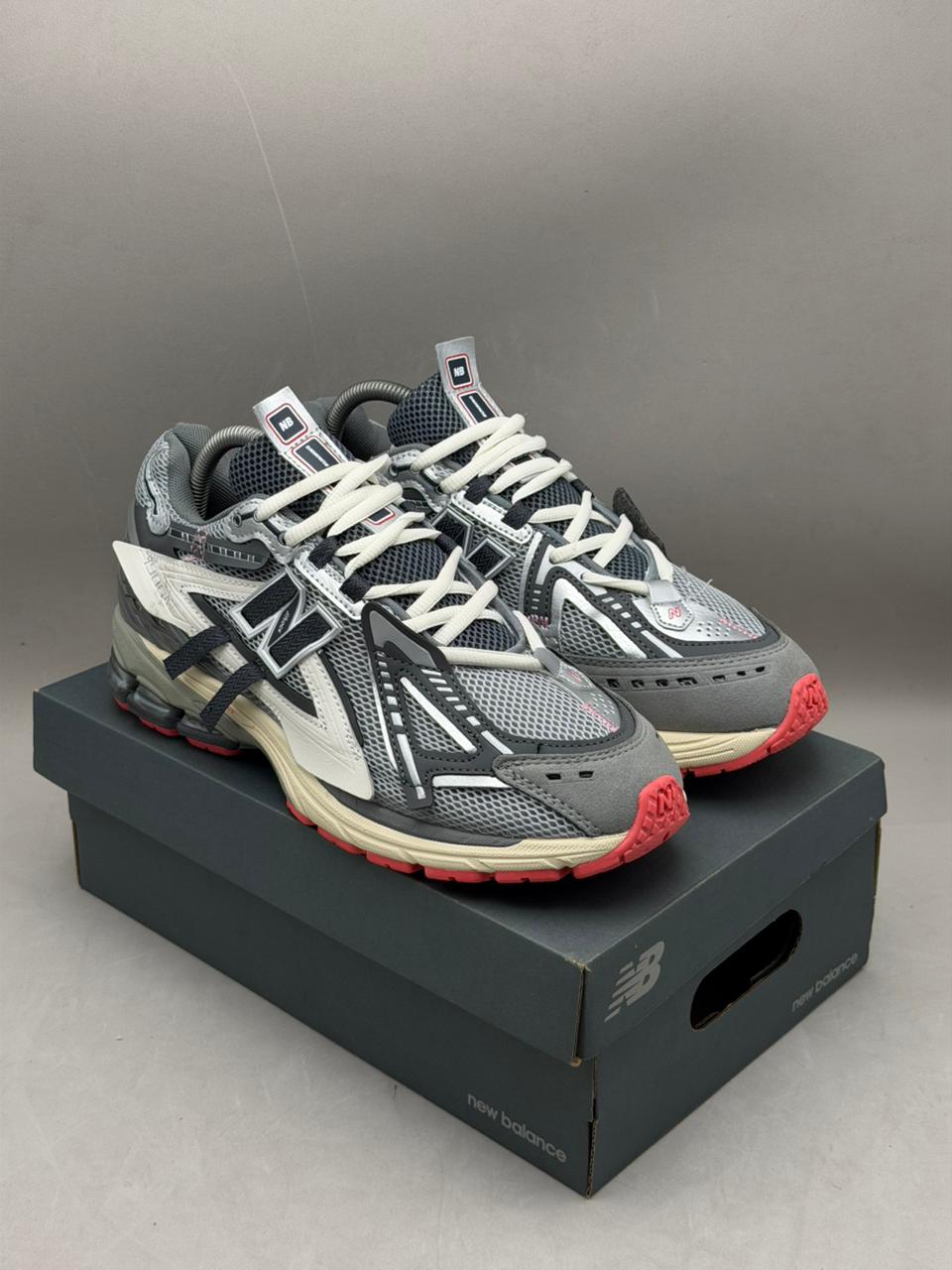 New Balance 1906R