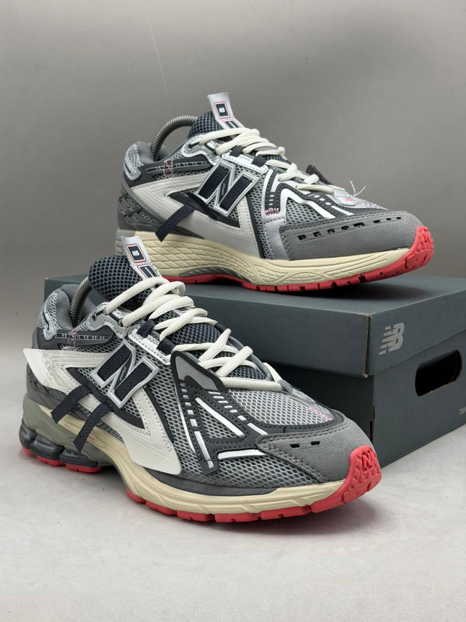 New Balance 1906R