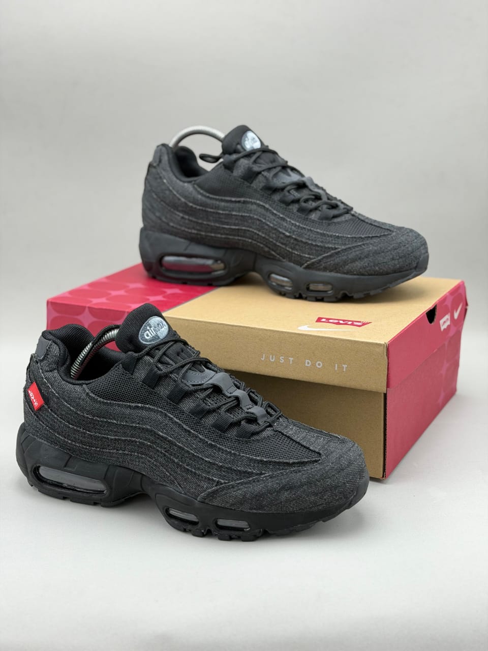 Nike Air Max 95 x Levi’s – Edición Denim Premium
