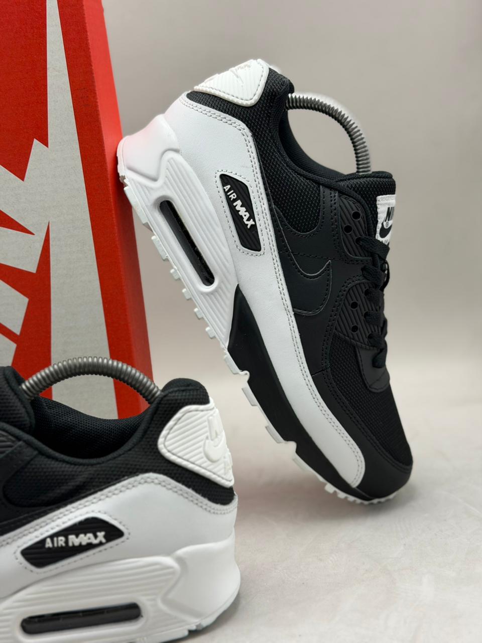 Nike Air Max 90