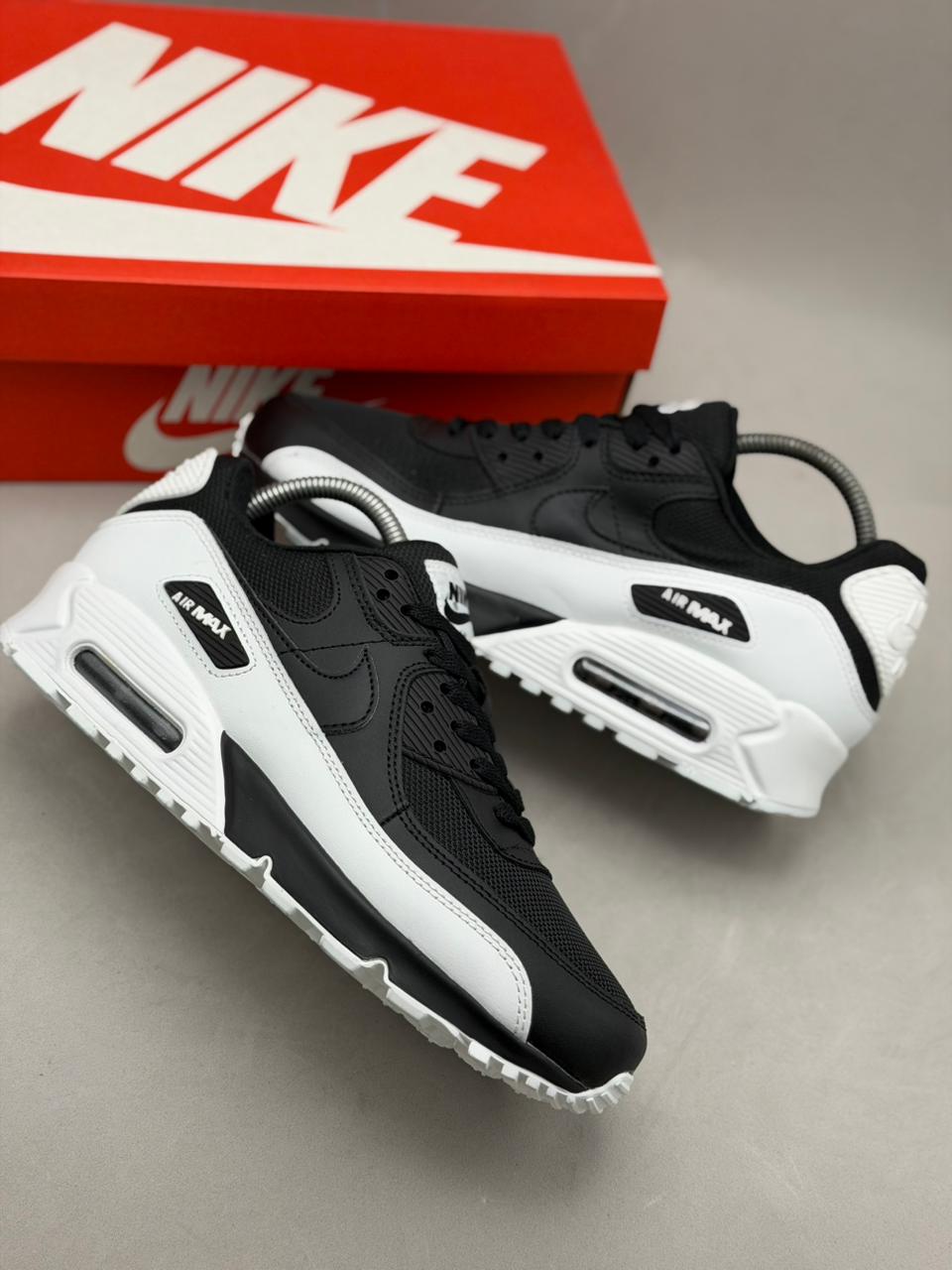Nike Air Max 90