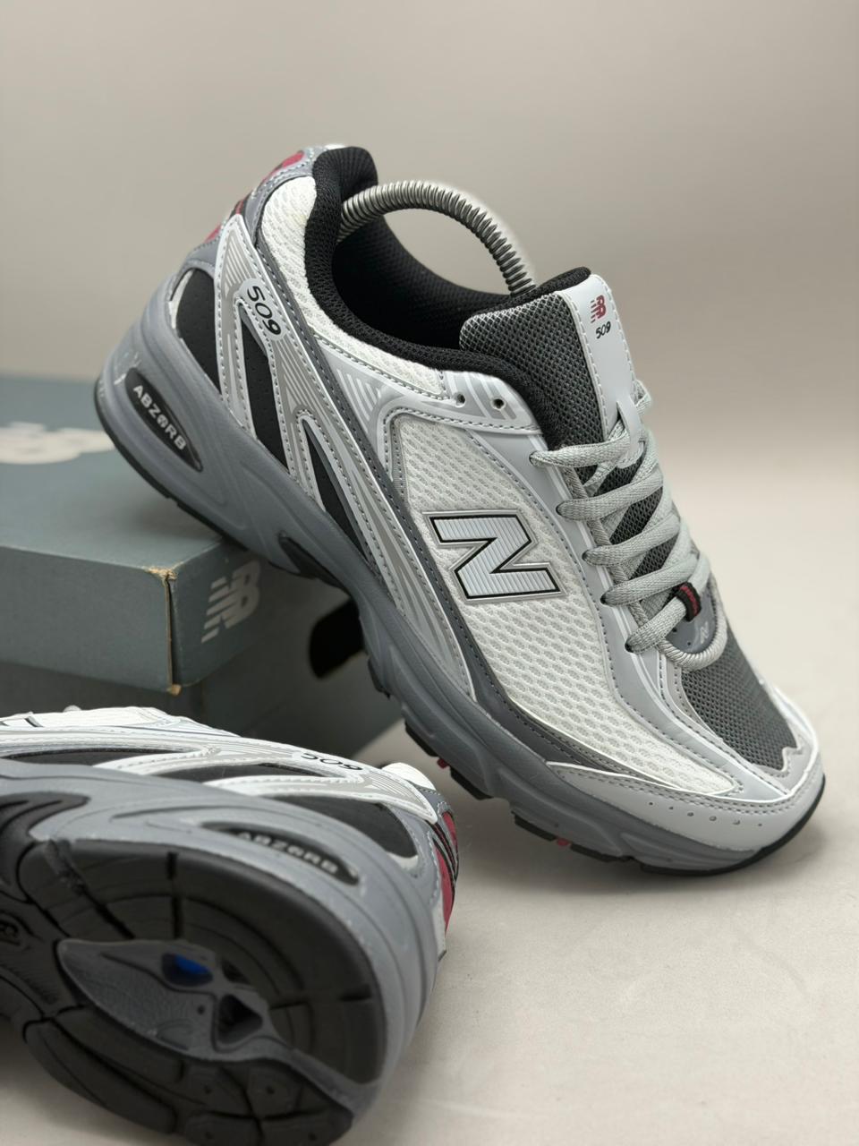 New Balance 530