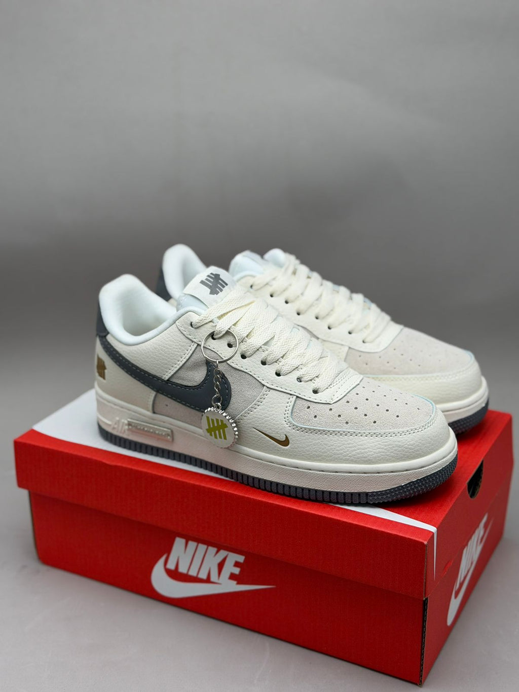 Nike Air Force 1 Undefeated