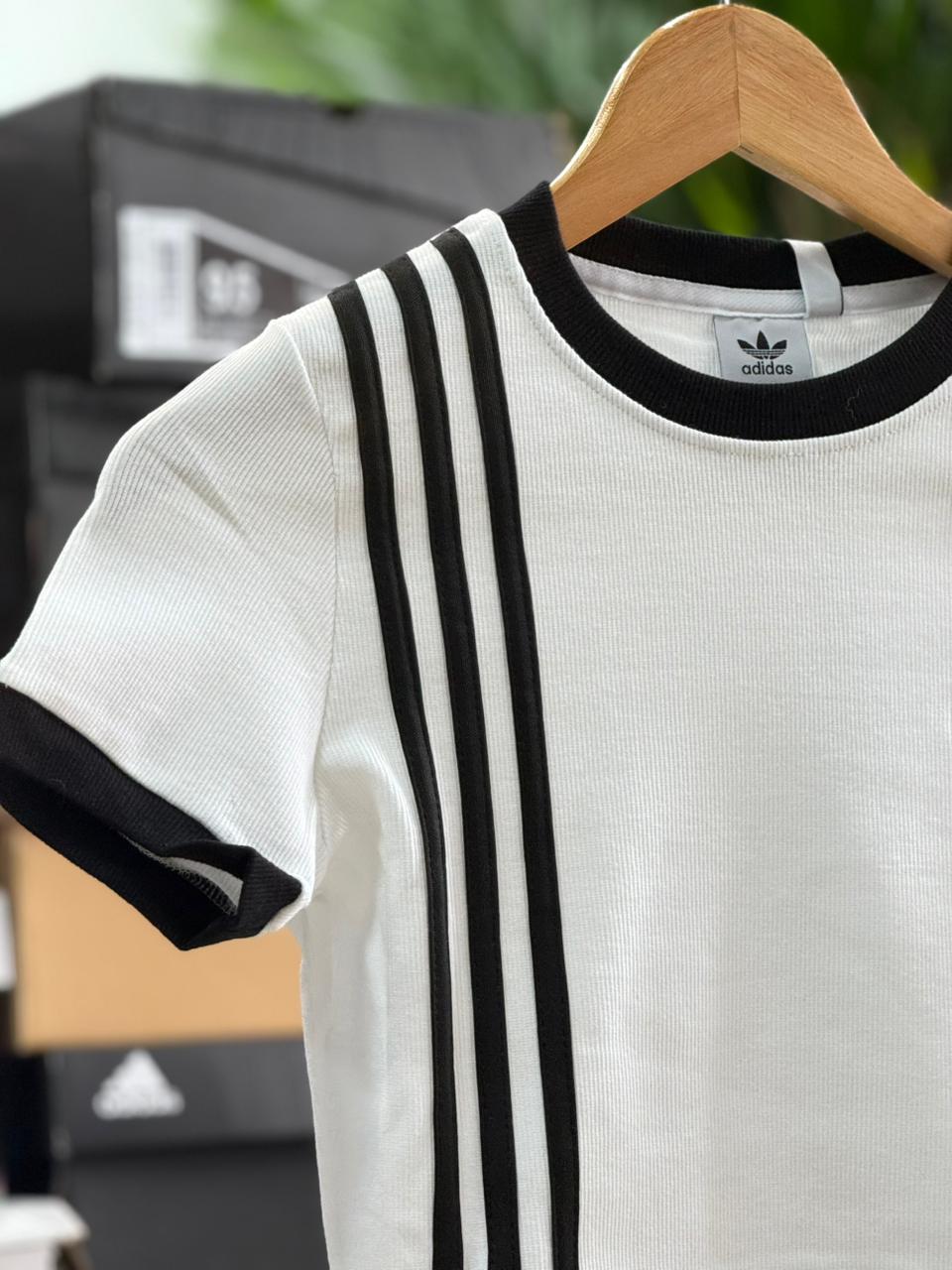 Camiseta Adidas Blanca