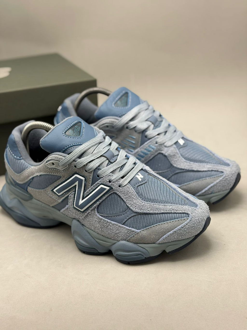 New Balance 9060