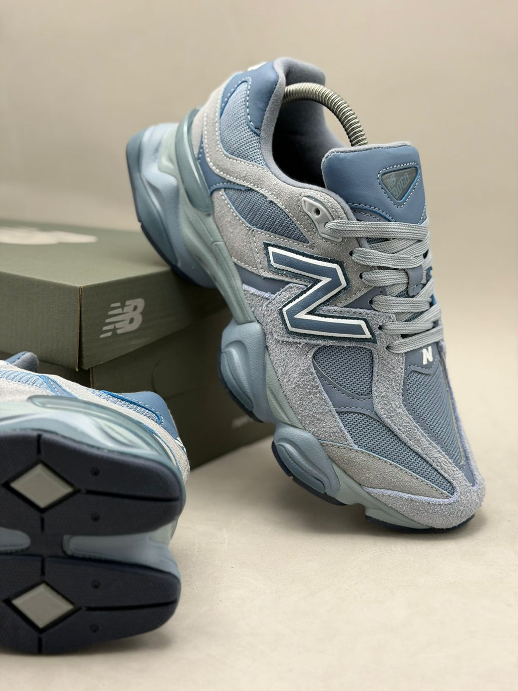 New Balance 9060