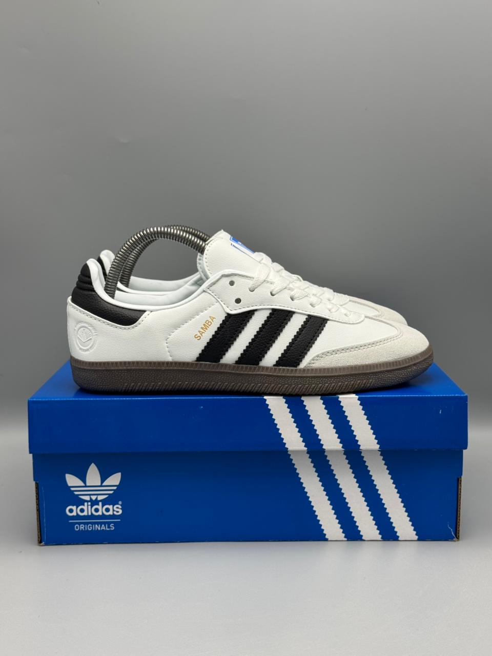 Adidas Samba